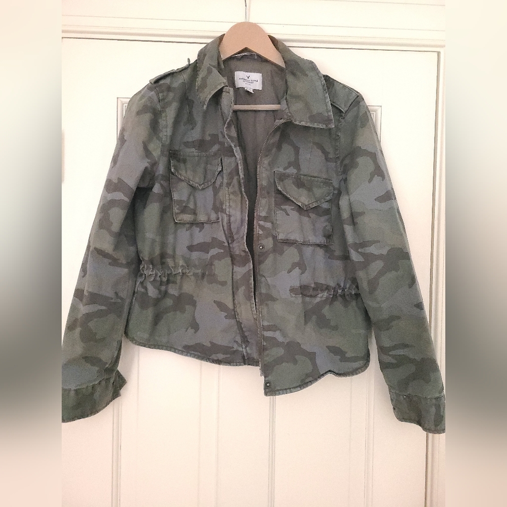 American Eagle Outfitters Camo Jacket
